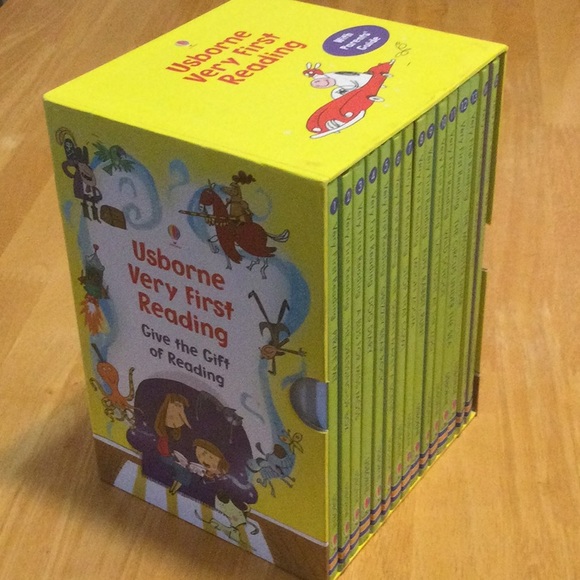 Usborne Other - Usborne Very First Reading book set - excellent condition!